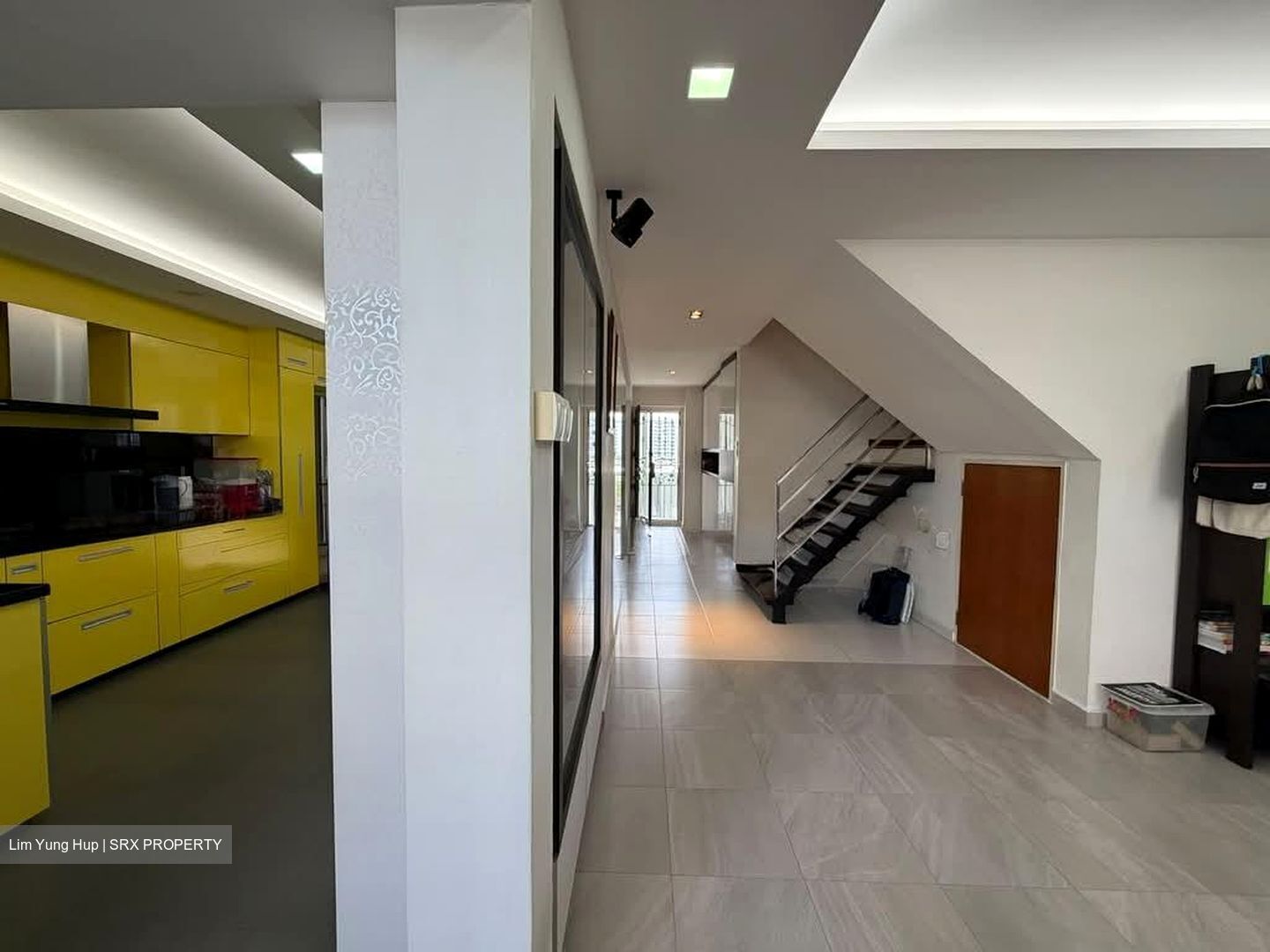 Blk 894 TAMPINES GROVE (Tampines), HDB Executive #601302191